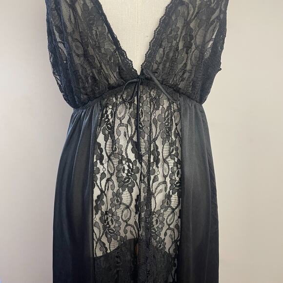 Vintage 80s Sheer Black Lace Romantic Dark Coquette Gothic Slip Dress Nightgown - Picture 4 of 11
